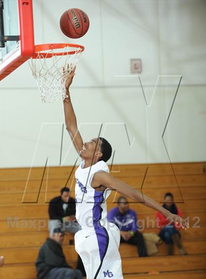 Thumbnail 2 in Miller Grove @ Leuzinger (MaxPreps Holiday Classic) photogallery.