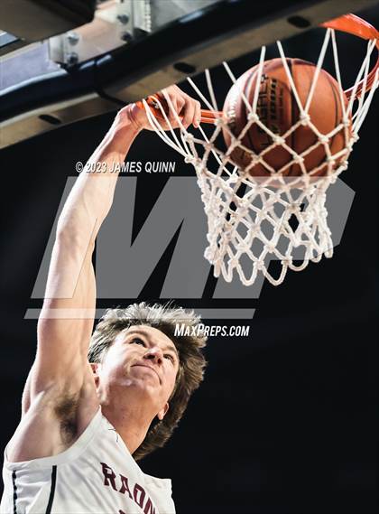 Thumbnail 1 in Radnor vs. Unionville (PIAA District 1 Final) photogallery.