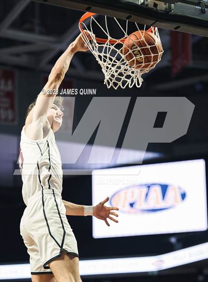 Thumbnail 3 in Radnor vs. Unionville (PIAA District 1 Final) photogallery.