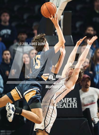 Thumbnail 3 in Radnor vs. Unionville (PIAA District 1 Final) photogallery.