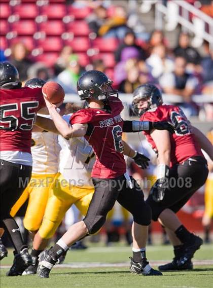 Thumbnail 2 in Pine View vs. Cottonwood (4A Semifinal) photogallery.