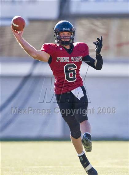 Thumbnail 2 in Pine View vs. Cottonwood (4A Semifinal) photogallery.