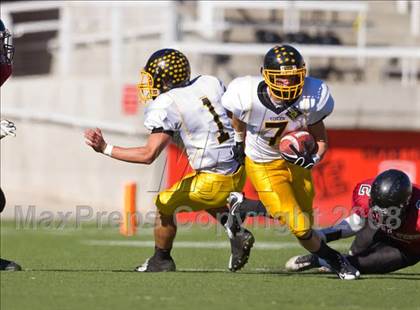 Thumbnail 2 in Pine View vs. Cottonwood (4A Semifinal) photogallery.