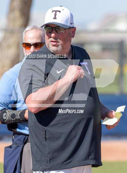 Thumbnail 3 in Arapahoe vs. Thurston (Coach Bob Invitational) photogallery.