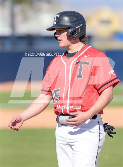 Thumbnail 3 in Arapahoe vs. Thurston (Coach Bob Invitational) photogallery.