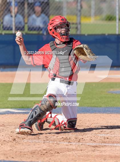 Thumbnail 2 in Arapahoe vs. Thurston (Coach Bob Invitational) photogallery.