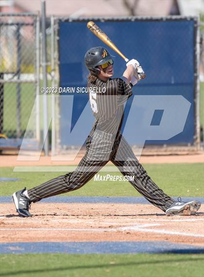 Thumbnail 1 in Arapahoe vs. Thurston (Coach Bob Invitational) photogallery.