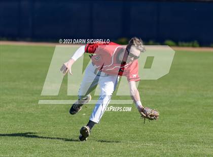 Thumbnail 1 in Arapahoe vs. Thurston (Coach Bob Invitational) photogallery.
