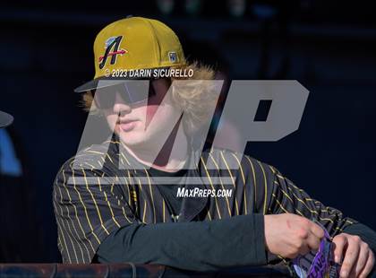 Thumbnail 2 in Arapahoe vs. Thurston (Coach Bob Invitational) photogallery.