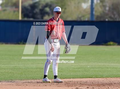 Thumbnail 3 in Arapahoe vs. Thurston (Coach Bob Invitational) photogallery.