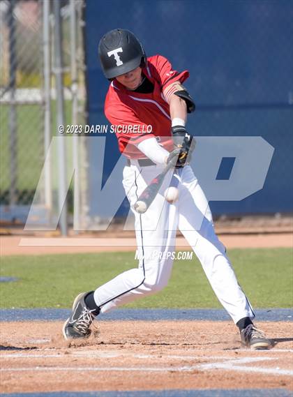 Thumbnail 1 in Arapahoe vs. Thurston (Coach Bob Invitational) photogallery.