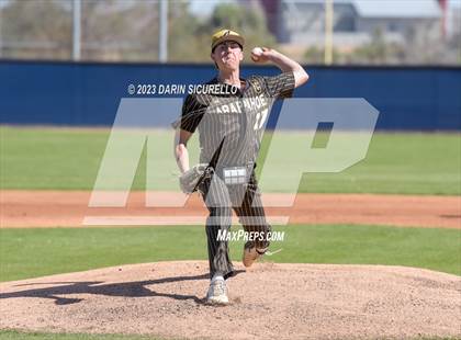 Thumbnail 1 in Arapahoe vs. Thurston (Coach Bob Invitational) photogallery.