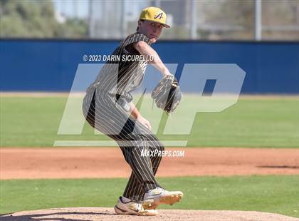Thumbnail 3 in Arapahoe vs. Thurston (Coach Bob Invitational) photogallery.