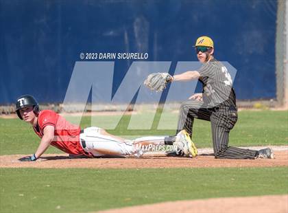 Thumbnail 1 in Arapahoe vs. Thurston (Coach Bob Invitational) photogallery.