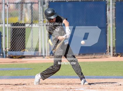 Thumbnail 3 in Arapahoe vs. Thurston (Coach Bob Invitational) photogallery.
