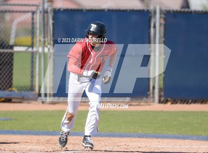 Thumbnail 3 in Arapahoe vs. Thurston (Coach Bob Invitational) photogallery.