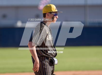 Thumbnail 3 in Arapahoe vs. Thurston (Coach Bob Invitational) photogallery.