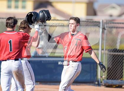 Thumbnail 3 in Arapahoe vs. Thurston (Coach Bob Invitational) photogallery.
