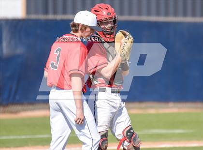 Thumbnail 2 in Arapahoe vs. Thurston (Coach Bob Invitational) photogallery.
