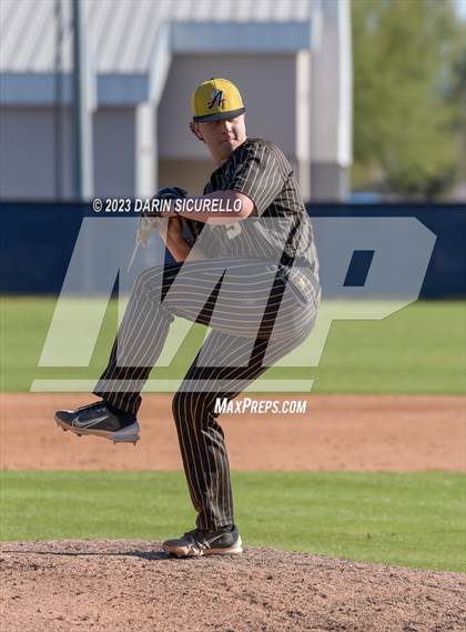 Thumbnail 3 in Arapahoe vs. Thurston (Coach Bob Invitational) photogallery.