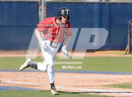 Thumbnail 1 in Arapahoe vs. Thurston (Coach Bob Invitational) photogallery.