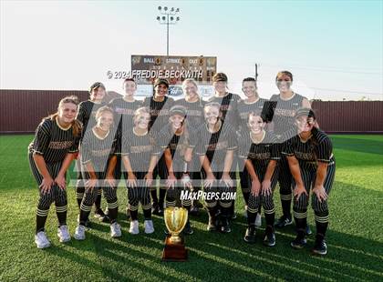 Thumbnail 1 in Whitesboro vs. Gunter (UIL 3A Regional Quarterfinal) photogallery.