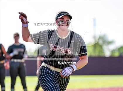 Thumbnail 2 in Whitesboro vs. Gunter (UIL 3A Regional Quarterfinal) photogallery.