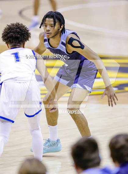 Thumbnail 2 in Father Tolton vs Bartlesville (Norm Stewart Classic) photogallery.