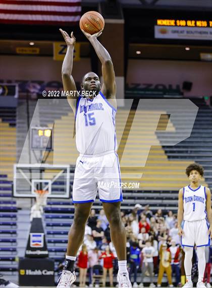 Thumbnail 3 in Father Tolton vs Bartlesville (Norm Stewart Classic) photogallery.