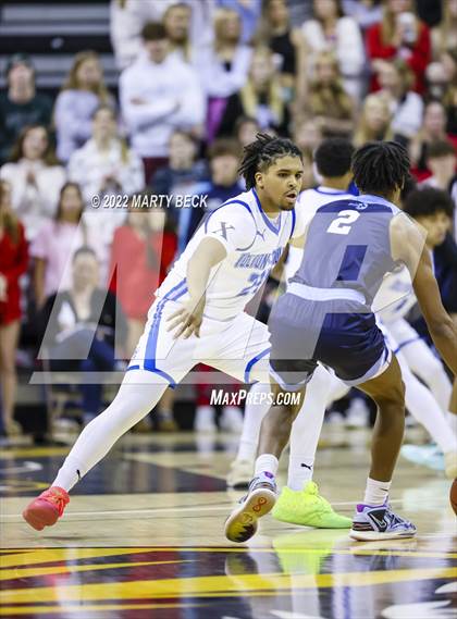 Thumbnail 3 in Father Tolton vs Bartlesville (Norm Stewart Classic) photogallery.