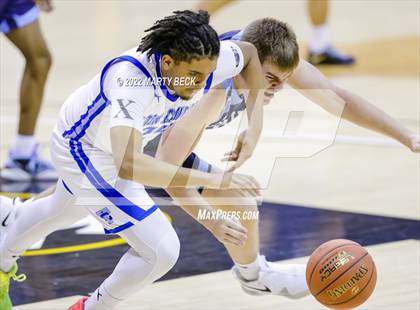 Thumbnail 1 in Father Tolton vs Bartlesville (Norm Stewart Classic) photogallery.