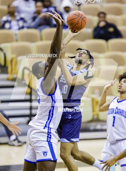 Thumbnail 3 in Father Tolton vs Bartlesville (Norm Stewart Classic) photogallery.