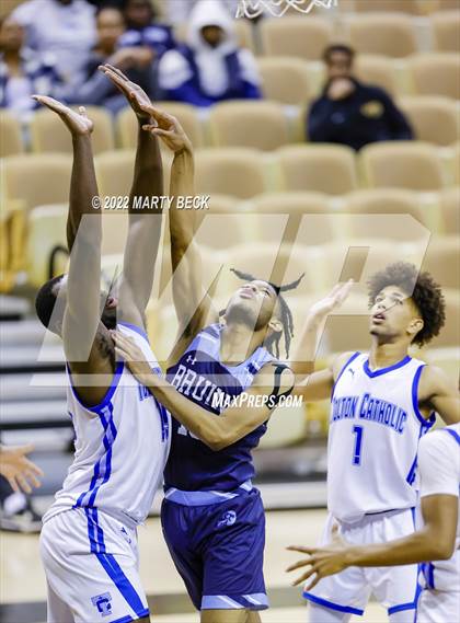Thumbnail 1 in Father Tolton vs Bartlesville (Norm Stewart Classic) photogallery.