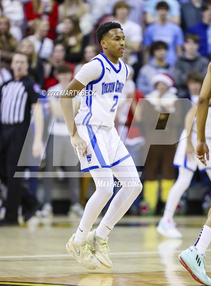 Thumbnail 2 in Father Tolton vs Bartlesville (Norm Stewart Classic) photogallery.