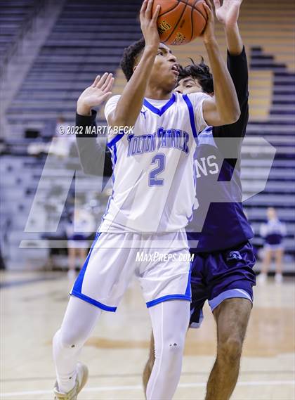 Thumbnail 1 in Father Tolton vs Bartlesville (Norm Stewart Classic) photogallery.