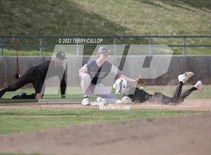 Thumbnail 1 in Hunter @ Kearns photogallery.