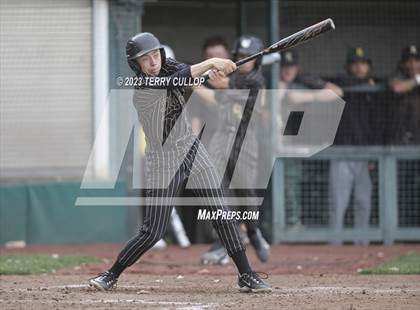Thumbnail 3 in Hunter @ Kearns photogallery.