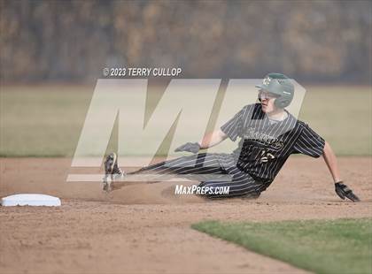 Thumbnail 1 in Hunter @ Kearns photogallery.