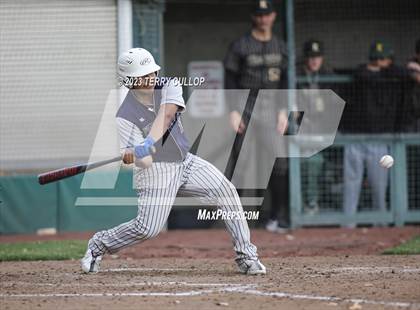 Thumbnail 3 in Hunter @ Kearns photogallery.