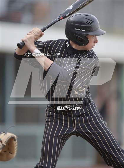 Thumbnail 3 in Hunter @ Kearns photogallery.