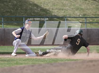Thumbnail 3 in Hunter @ Kearns photogallery.