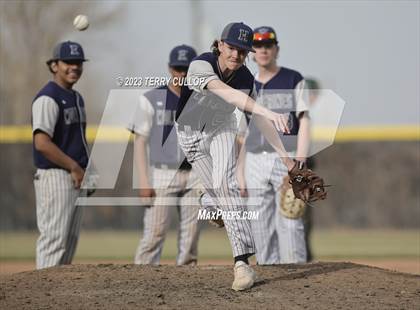 Thumbnail 2 in Hunter @ Kearns photogallery.