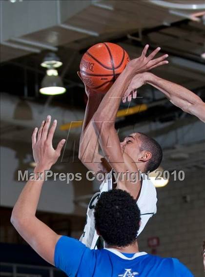 Thumbnail 2 in Twentynine Palms vs. Alta Loma (MLK I Have A Dream Classic) photogallery.