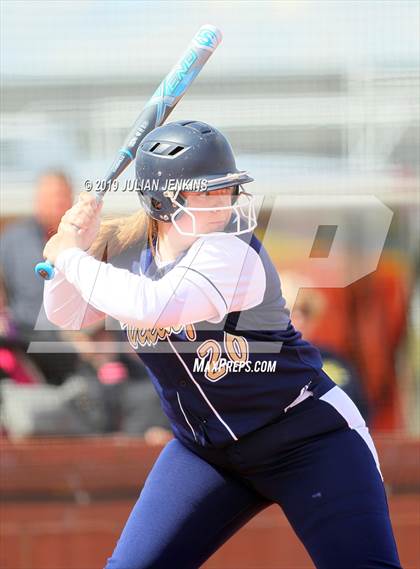 Thumbnail 3 in La Grande vs Middleton (Win The Pitch Tournament) photogallery.
