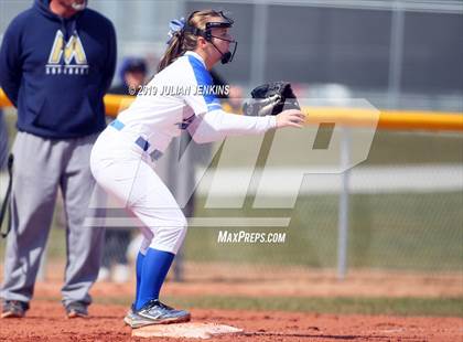 Thumbnail 1 in La Grande vs Middleton (Win The Pitch Tournament) photogallery.