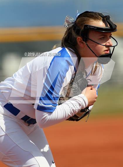 Thumbnail 3 in La Grande vs Middleton (Win The Pitch Tournament) photogallery.