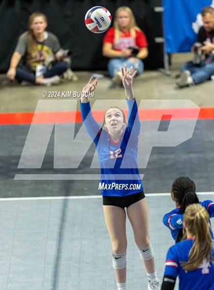 Thumbnail 2 in Bridgeport vs. Hoover (WVSSAC Class AAA Final) photogallery.