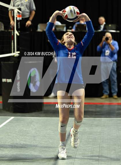 Thumbnail 2 in Bridgeport vs. Hoover (WVSSAC Class AAA Final) photogallery.
