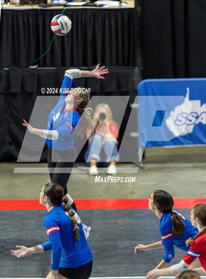 Thumbnail 2 in Bridgeport vs. Hoover (WVSSAC Class AAA Final) photogallery.