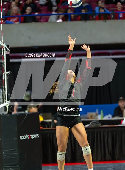 Thumbnail 3 in Bridgeport vs. Hoover (WVSSAC Class AAA Final) photogallery.